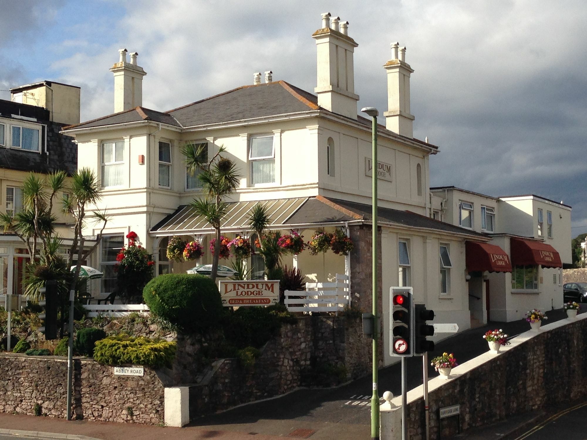 Lindum Lodge Torquay Exterior photo