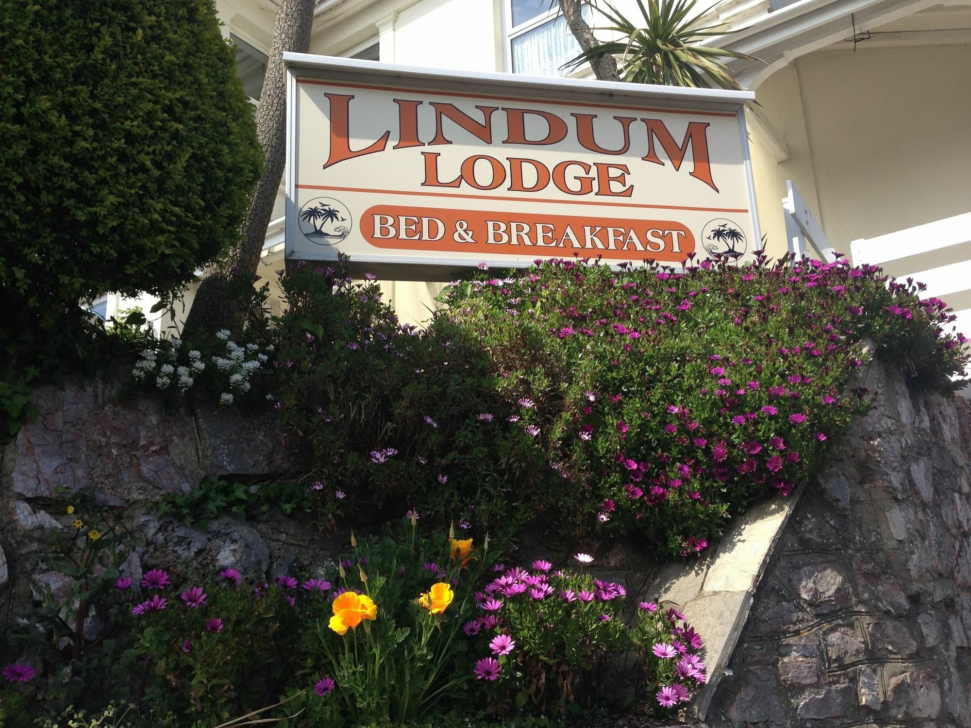 Lindum Lodge Torquay Exterior photo